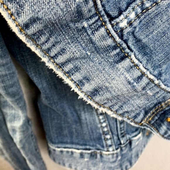 LOGG H&M Blue Faded Vintage Wash Distressed Denim Jacket Women Button Country - Picture 7 of 11